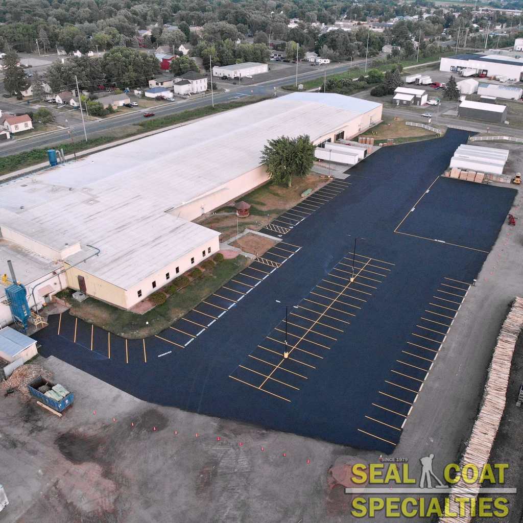 Efficient Crack Filling on Commercial Lots In Rice Lake WI