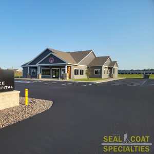 Sealcoated parking lot in Rice Lake for Rice Lake Animal Hospital